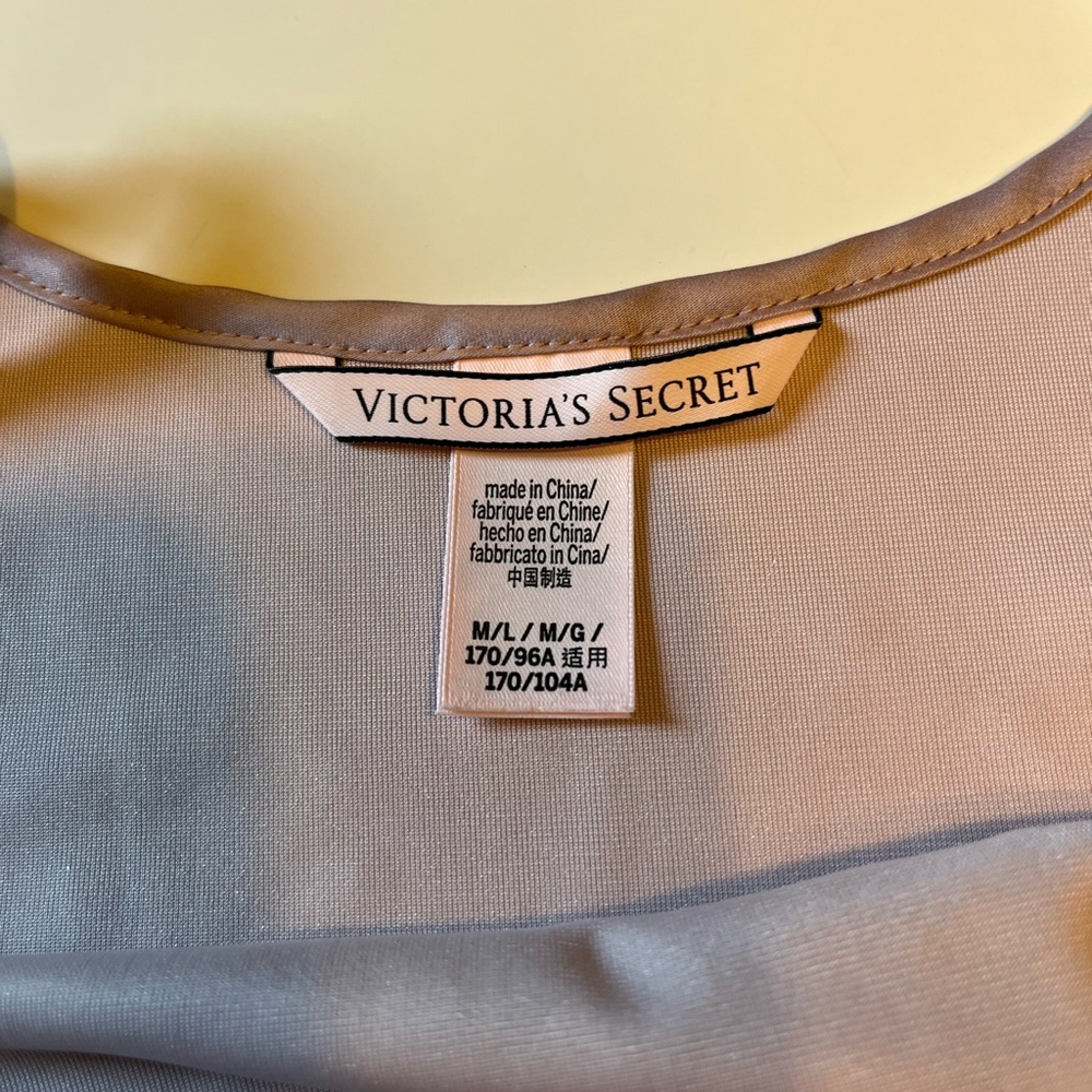 Victoria’s Secret M/L blush pink crushed velvet adjustable straps nighty - Picture 2 of 6